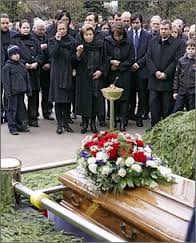 Ceremonies: Choosing a Funeral Ceremony Officiant at Oakland, California